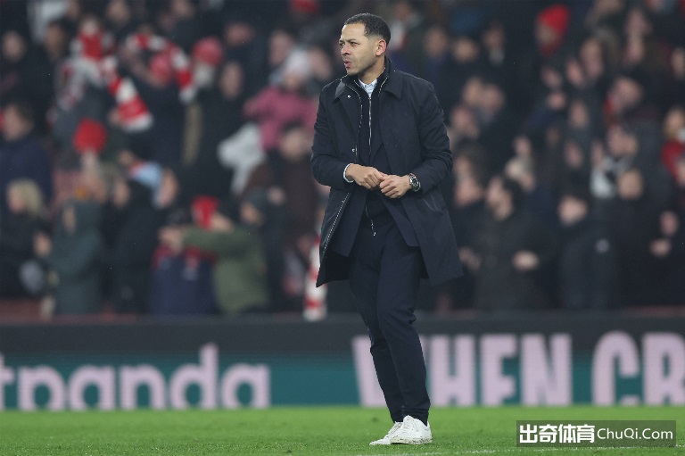 春晚绿茵盛,群星璀璨共,庆蛇年新春,皇冠体育,皇冠体育平台,体育赛事投注,皇冠官网,体育投注,在线博彩